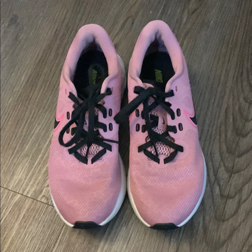 Nike Women's Pink Running Shoes
